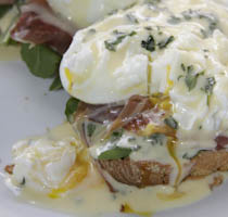 Eggs Benedict with Minted Hollandaise