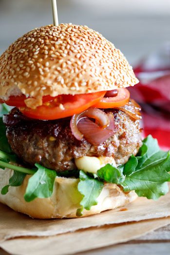 Mozzarella-stuffed Burgers