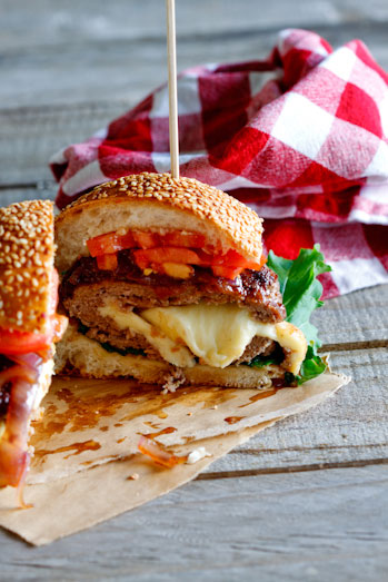 Mozzarella-stuffed Burgers