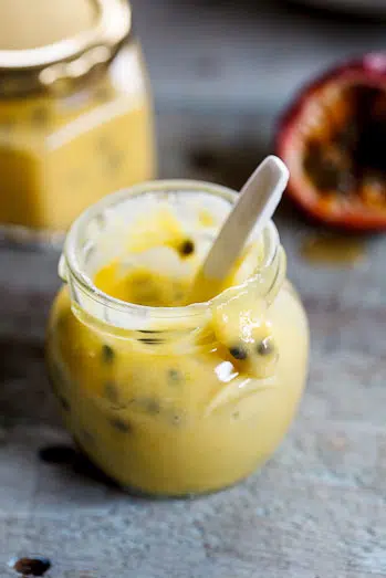 Passion fruit curd