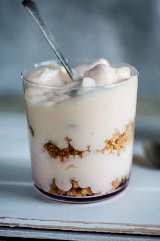 Marshmallow fridge tart