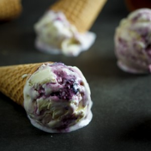 Blueberry cheesecake ice ccream