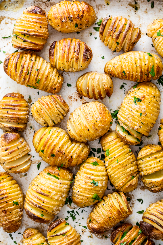 Mini hasselback potatoes with sour cream dip - Simply Delicious