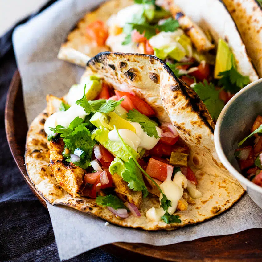 Chicken tacos with pico de gallo