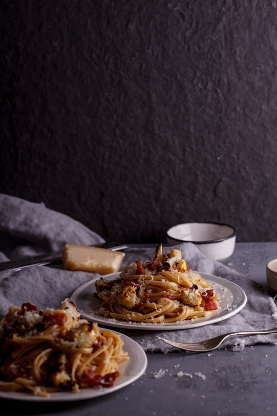 Linguini with roasted cauliflower and bacon