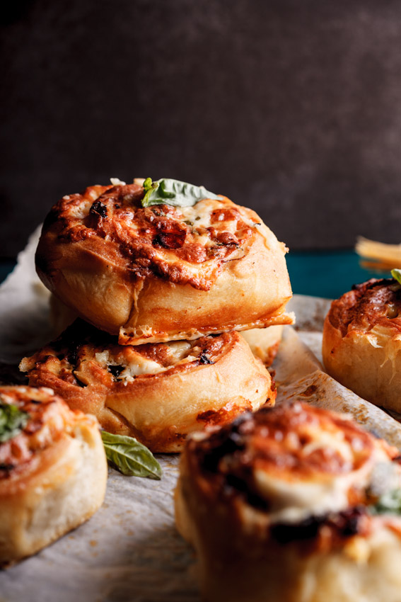 Pizza rolls with sundried tomatoes, basil and garlic butter