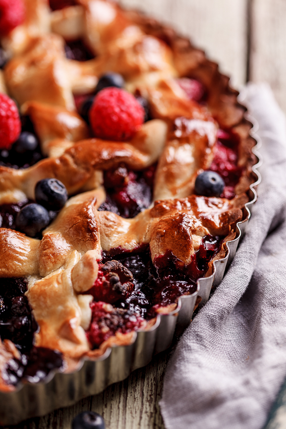 Mixed berry pie