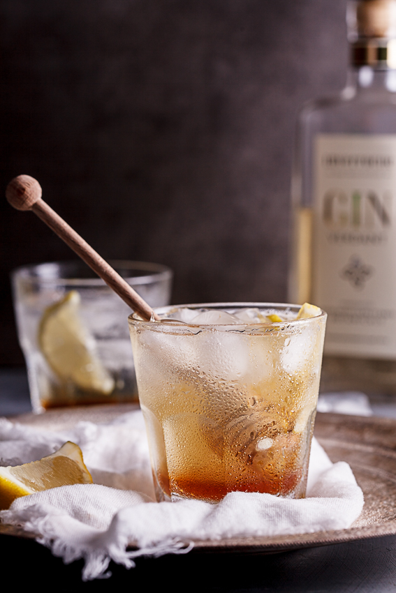 Gin cocktail with lemon & honey cordial