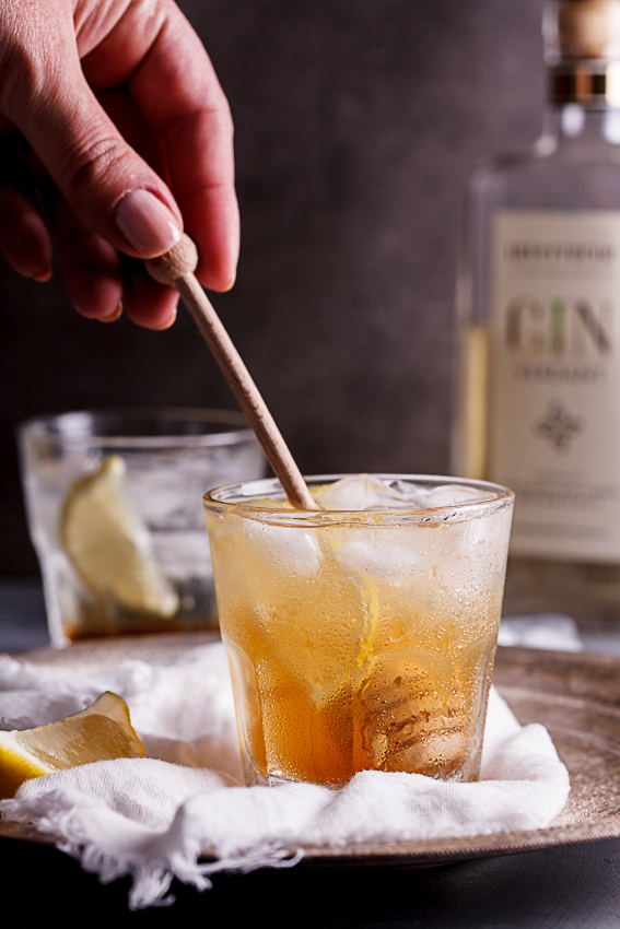 Gin cocktail with lemon & honey cordial