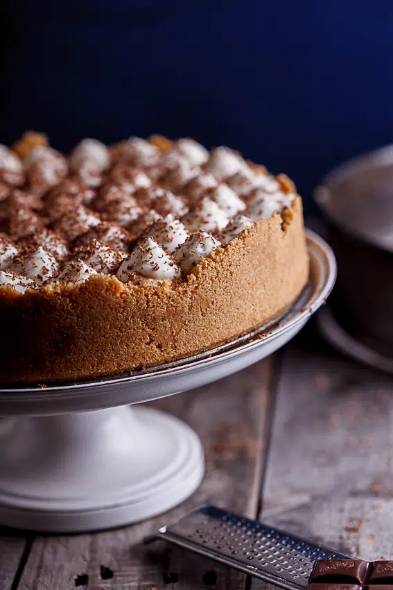 Banoffee pie with white chocolate mousse