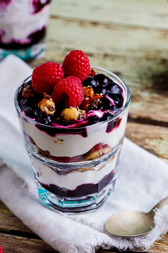 Low carb berry breakfast parfaits