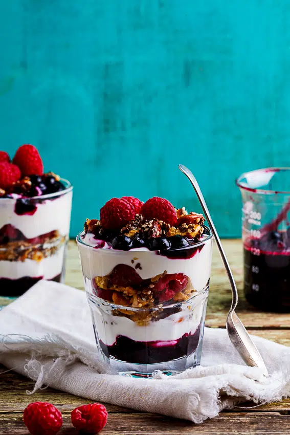 Low carb berry breakfast parfaits