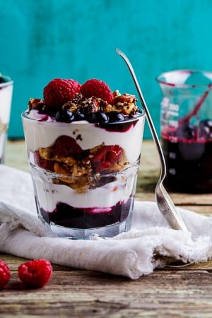 Low Carb Breakfast Berry Parfaits