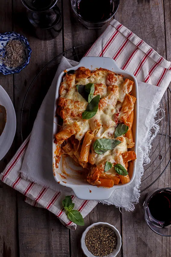 Chicken parmesan pasta bake