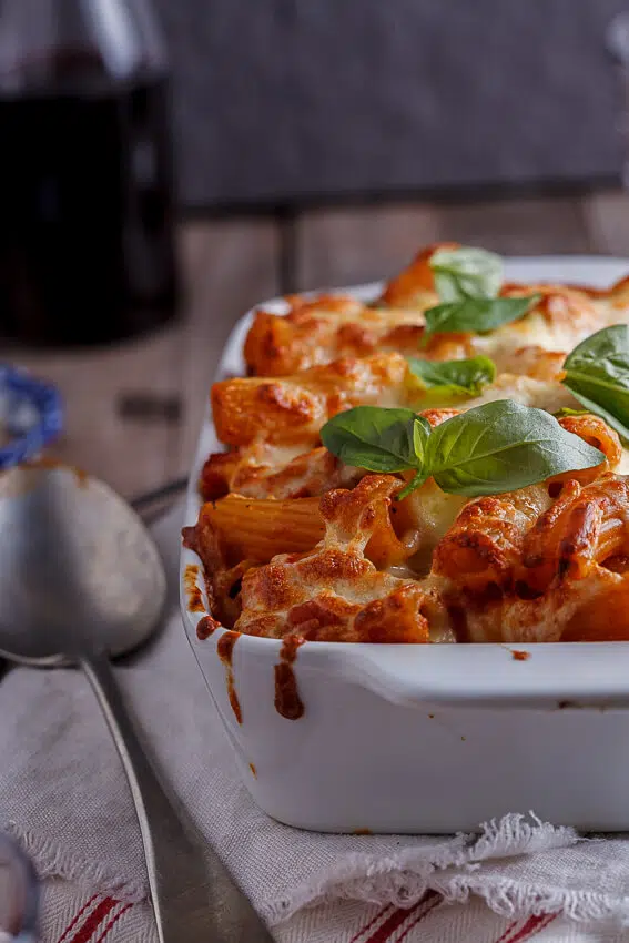 Chicken parmesan pasta bake