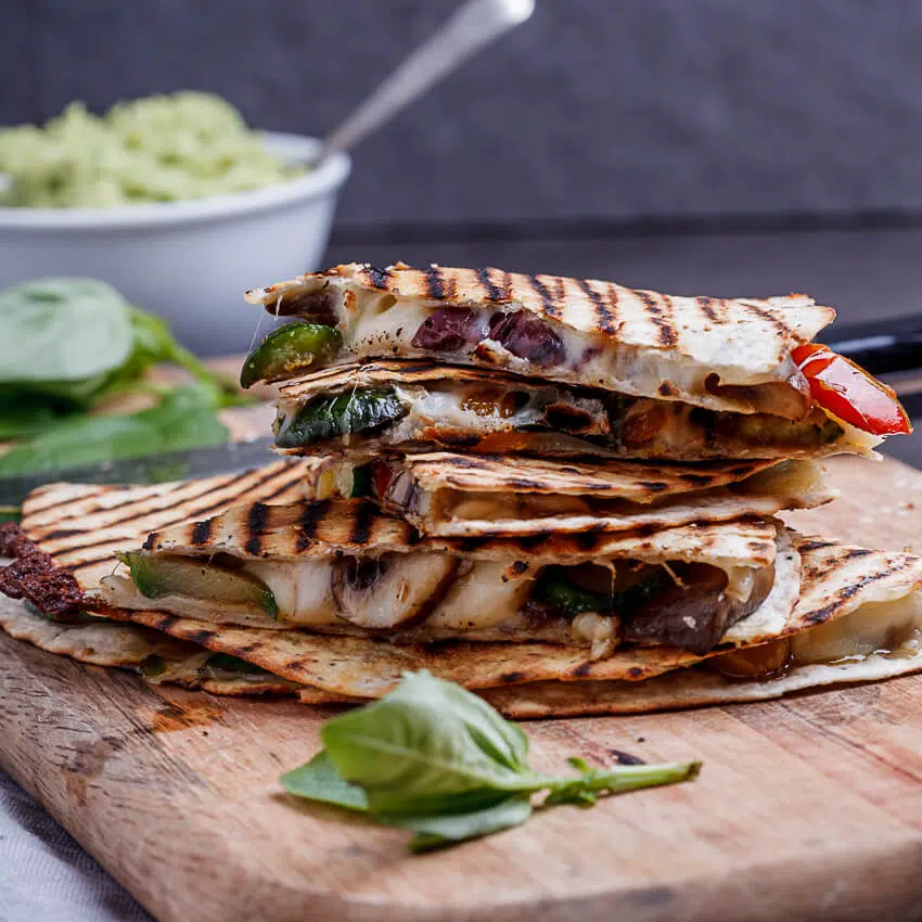 vegetable-loaded pizza quesidillas