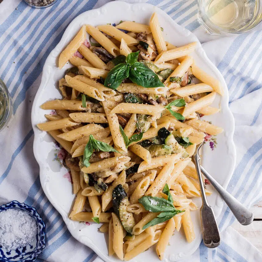 Zucchini and mushroom carbonara
