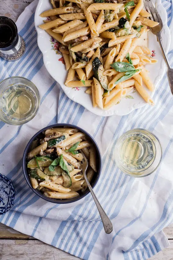 Zucchini and mushroom carbonara
