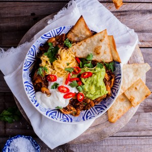 Chicken chili bowls with home-made tortilla chips
