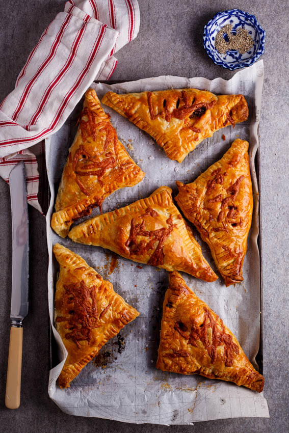 Cheesy bolognese pies