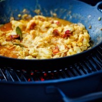 Prawn curry and Naan bread