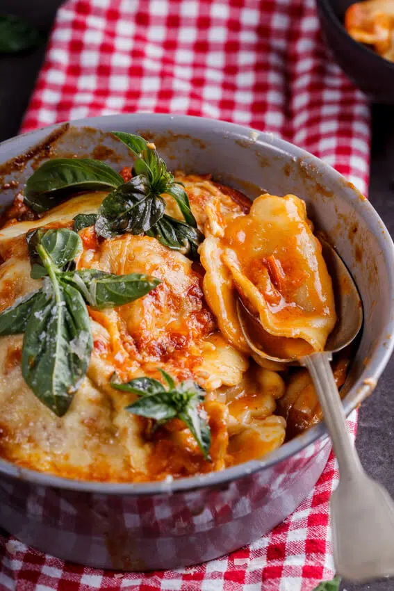 Cheese and tomato baked ravioli