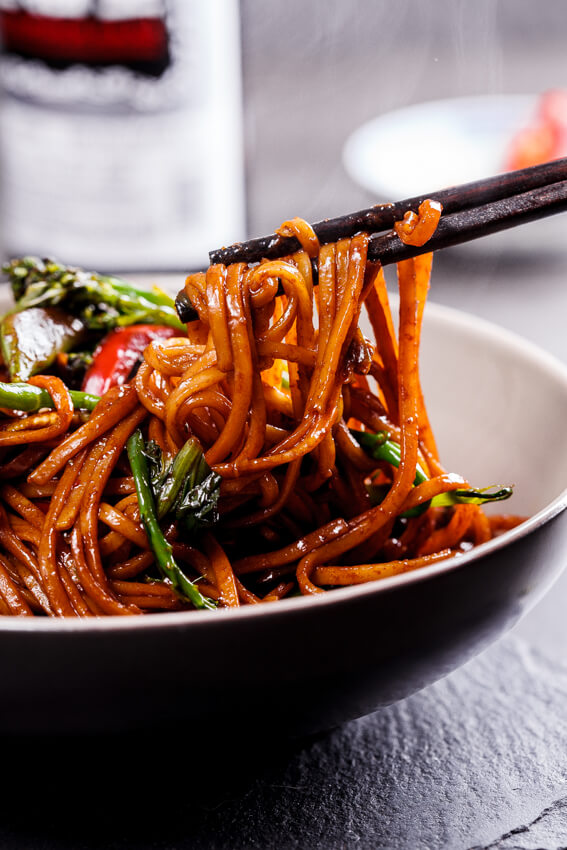 Chow mein aux légumes facile