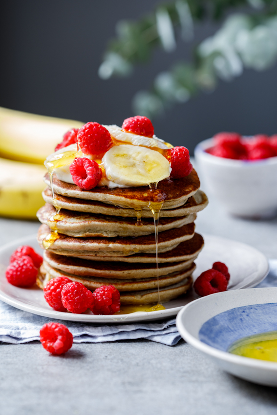 Easy And Healthy Banana Oat Pancakes - Simply Delicious