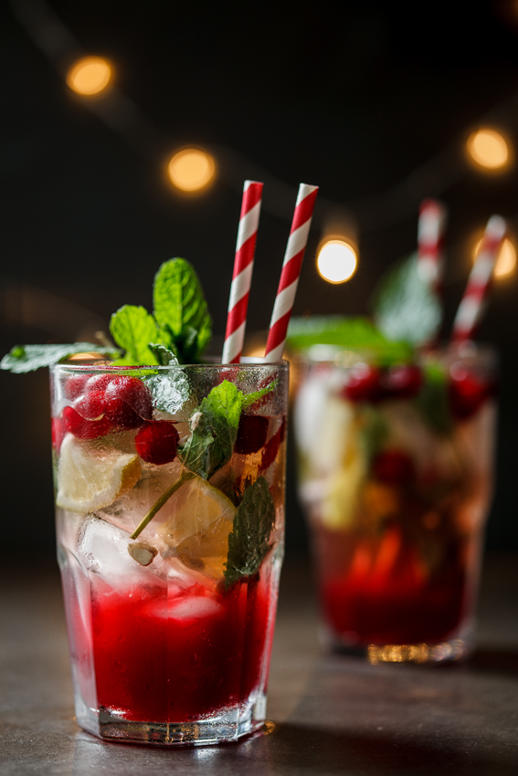 Cranberry and ginger mojito