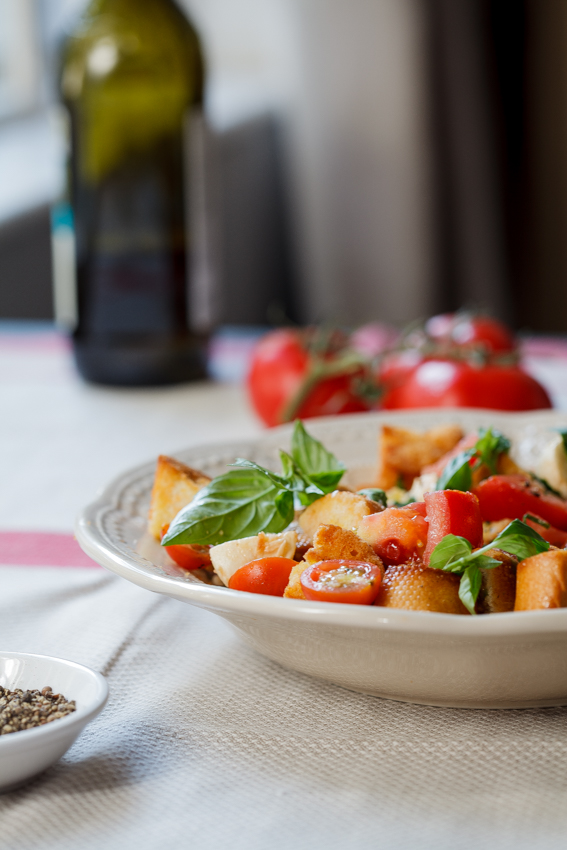 Caprese Panzanella salad