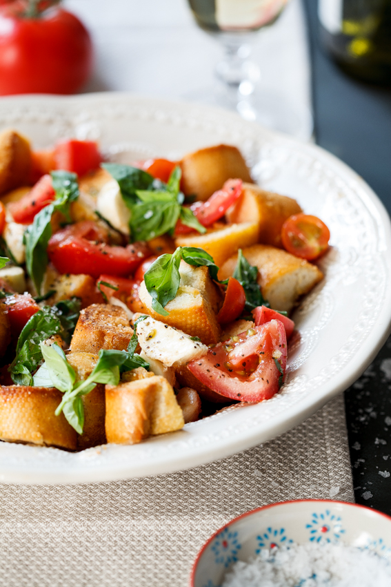 Caprese Panzanella salad