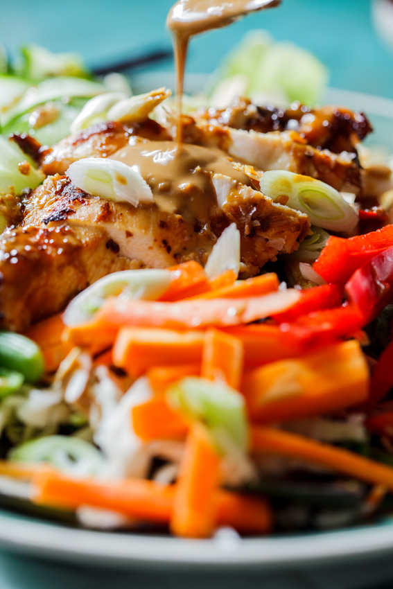 Low-carb Chicken satay salad