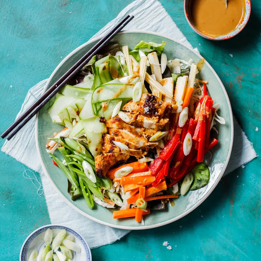 Low-carb Chicken satay salad