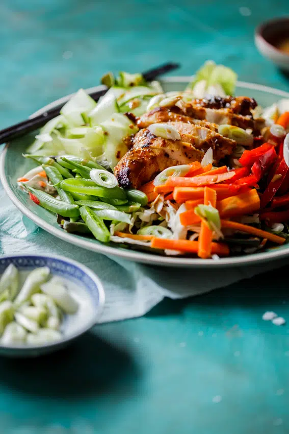 Low-carb Chicken satay salad