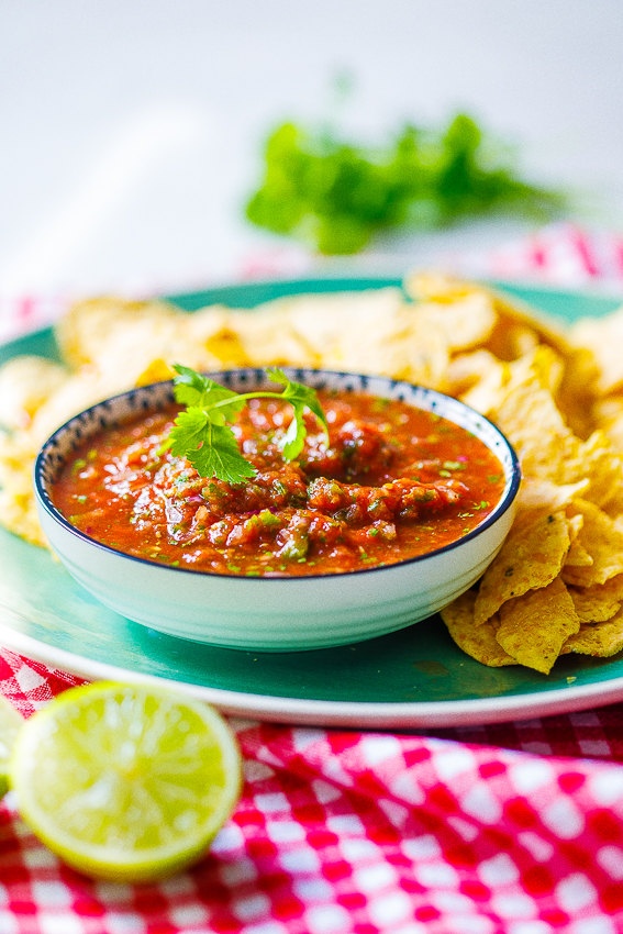 Homemade Salsa Recipe  5 Minute Tomato Salsa