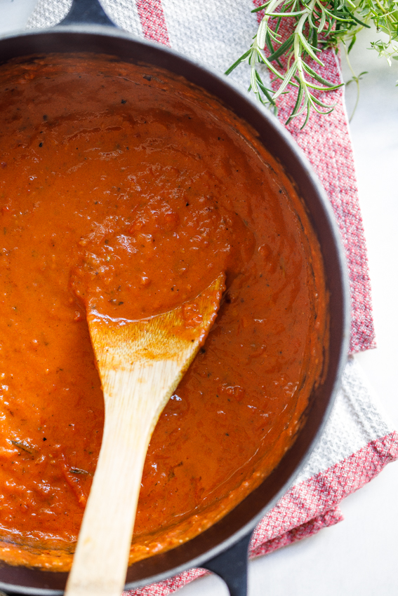 Easy roasted tomato sauce
