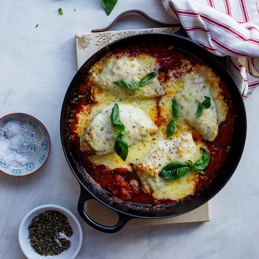 Easy Caprese chicken