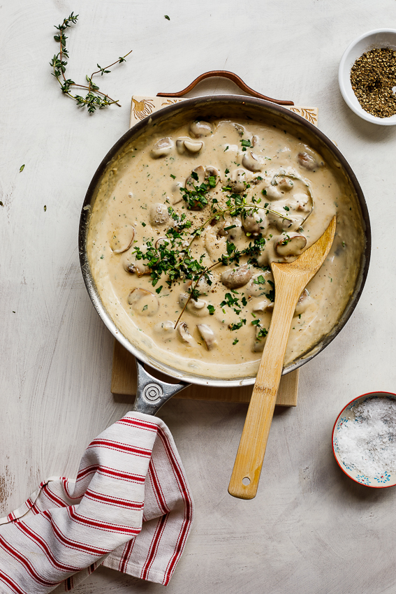 Creamy mushroom sauce - Simply Delicious