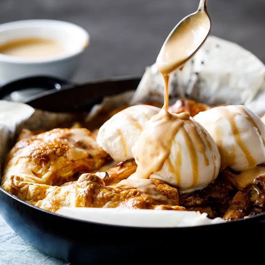 Easy caramel apple puff galette
