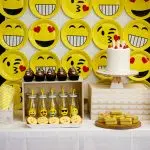 Emoji birthday party table