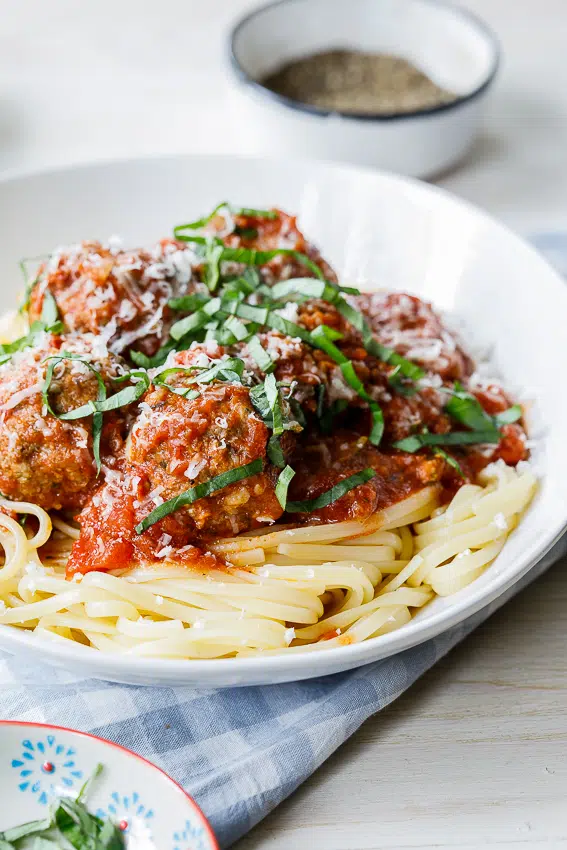 Tuscan slow cooker meatballs