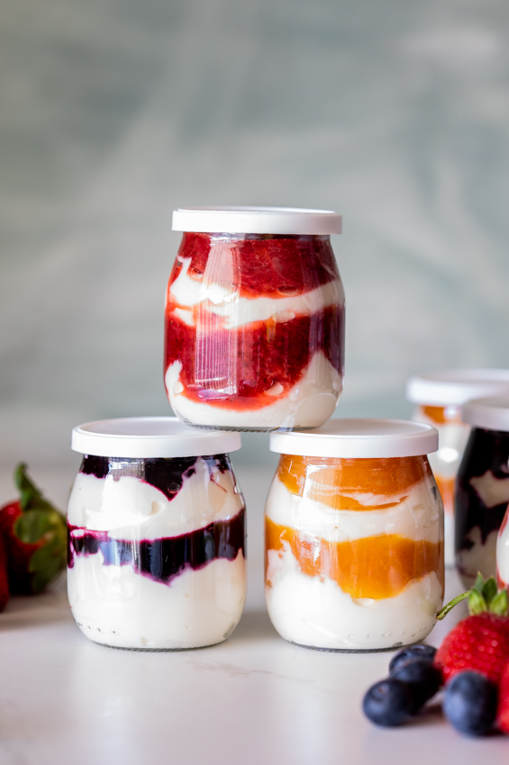 Yogurt Cups with lid, glass jars with lid for yogurt, dessert cups