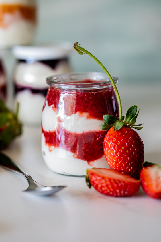 Strawberry and yogurt breakfast cups