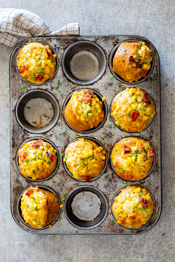 Muffin Tin Baked Eggs with Mozzarella, Bacon and Mediterranean Herbs -  Simply yumSimply yum