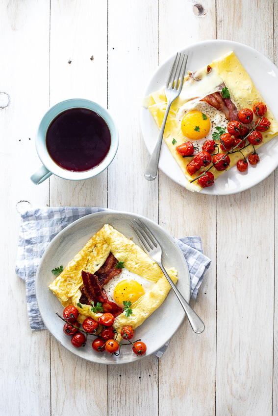 Easy breakfast egg crêpes
