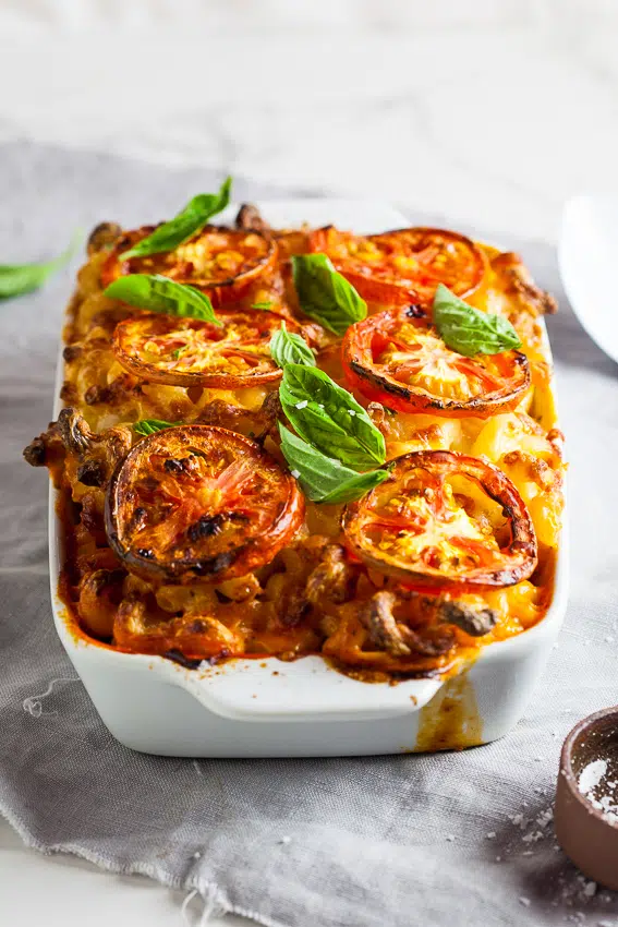 Caprese baked mac and cheese