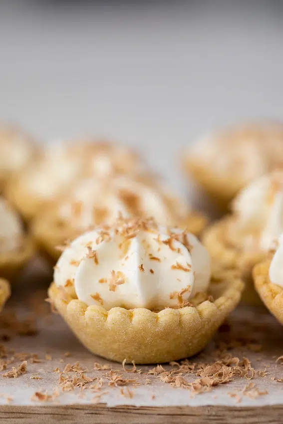 Easy mini banoffee pies