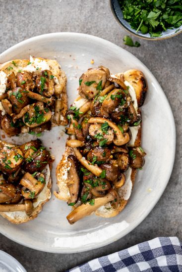 Creamy mushroom toast