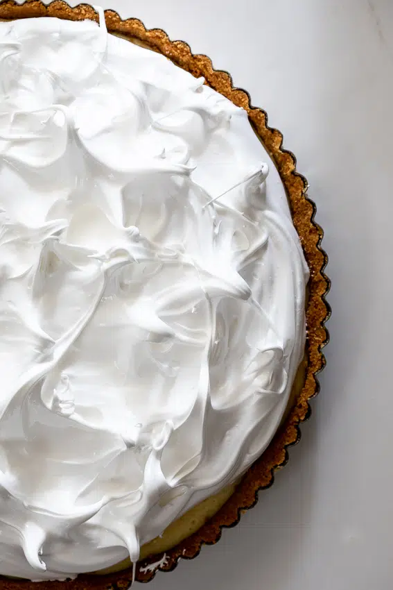 Swiss meringue on lemon meringue pie