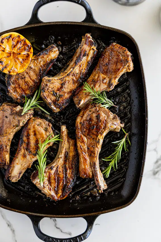 Easy Lemon Garlic Lamb Chops in Grill Pan